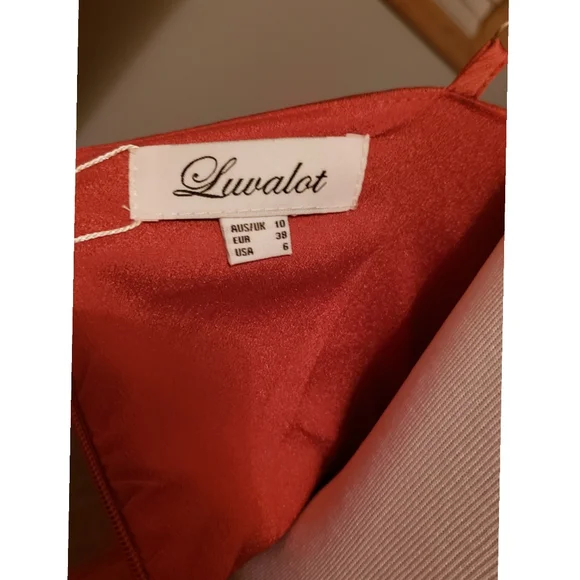 New! LUVALOT Women's Size 6 Rust Rouched Dress - Picture 9 of 10
